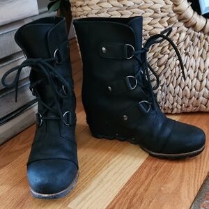 Sorel Women's Black Lace-Up Boots